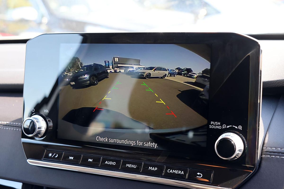 2024 Mitsubishi Outlander LS ZM