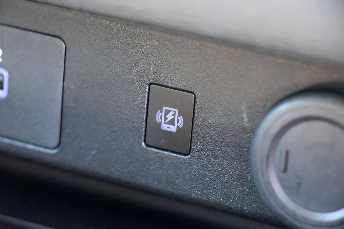 2024 Mitsubishi Outlander LS ZM