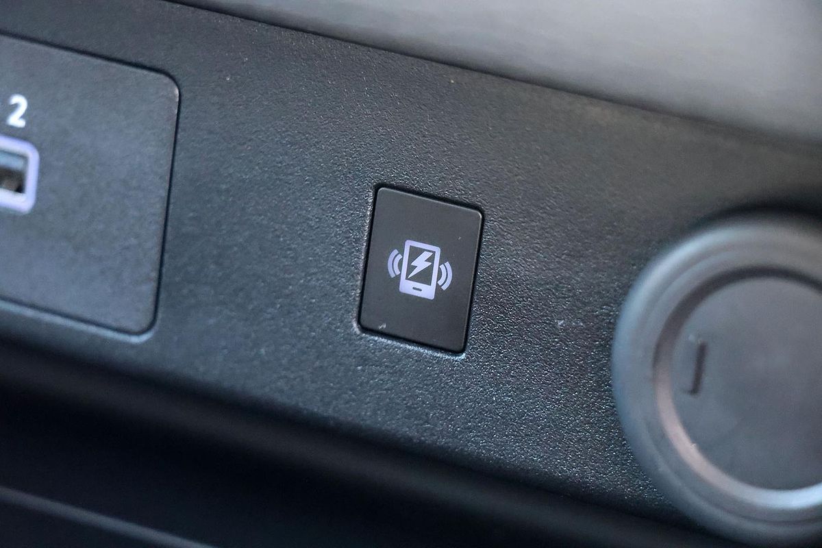 2024 Mitsubishi Outlander LS ZM