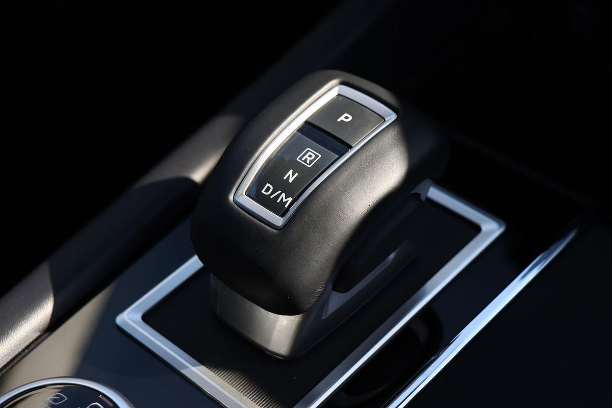 2024 Mitsubishi Outlander LS ZM