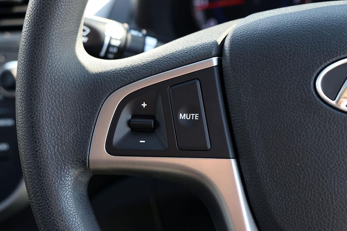 2017 Hyundai Accent Active RB4