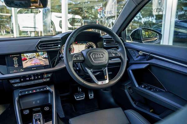 2025 Audi A3 35 TFSI S line GY