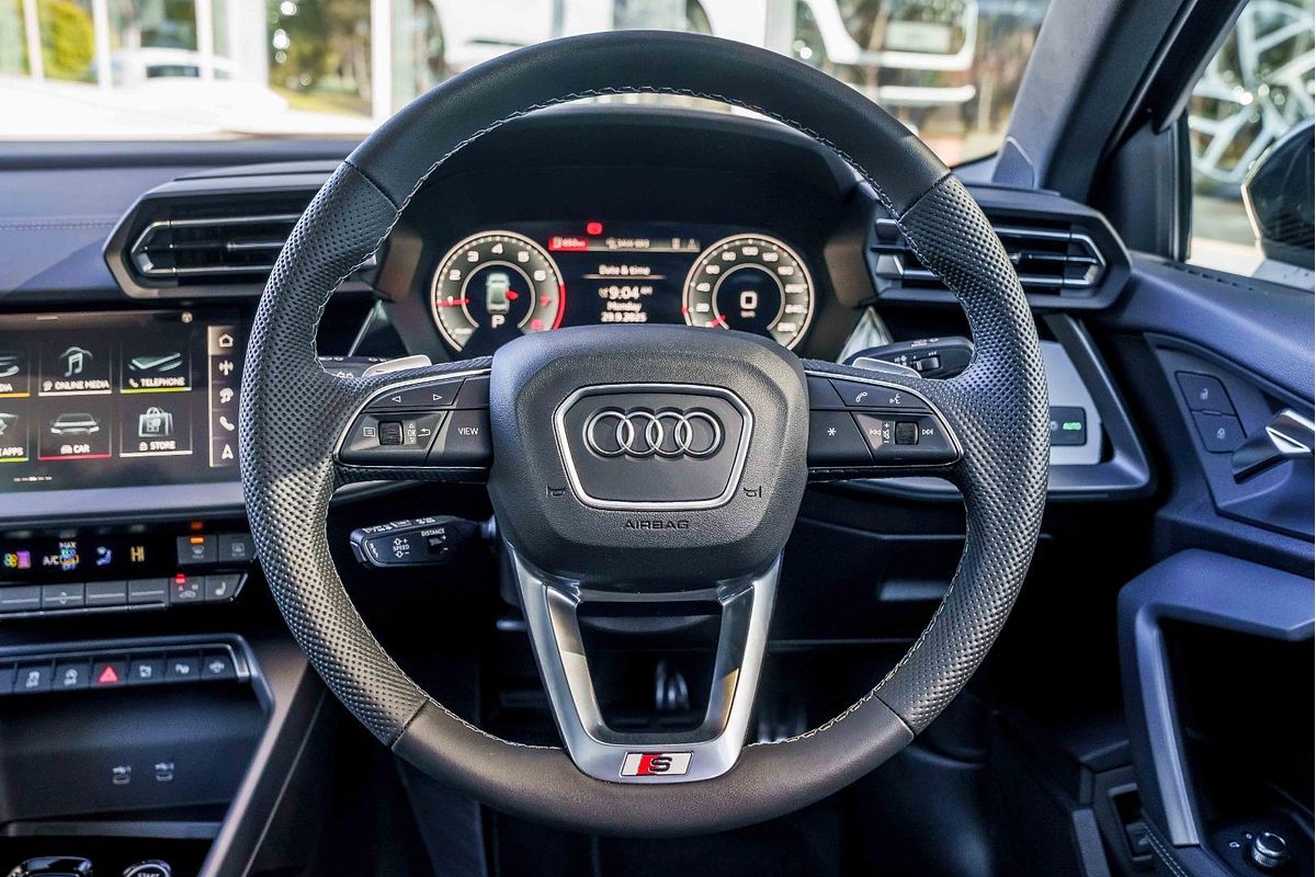 2025 Audi A3 35 TFSI S line GY