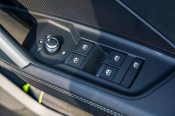 2025 Audi A3 35 TFSI S line GY