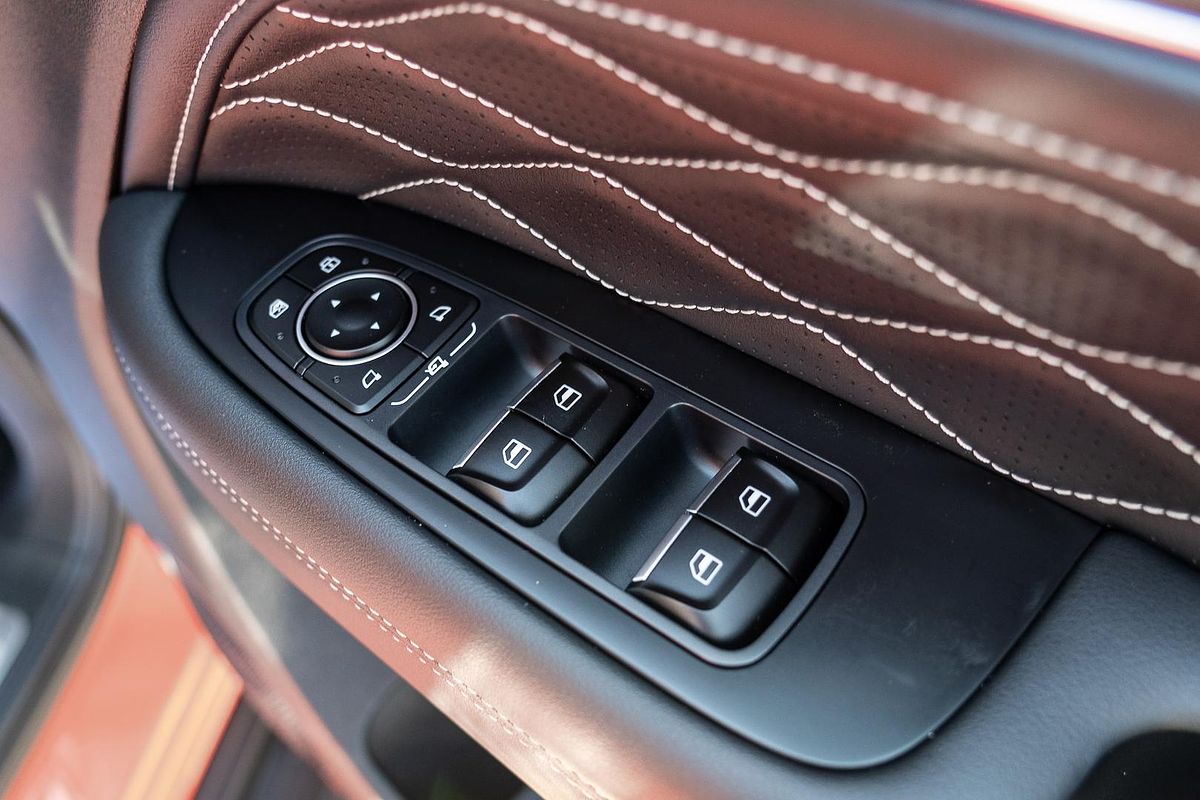 2023 GWM Tank 300 Ultra Hybrid P01