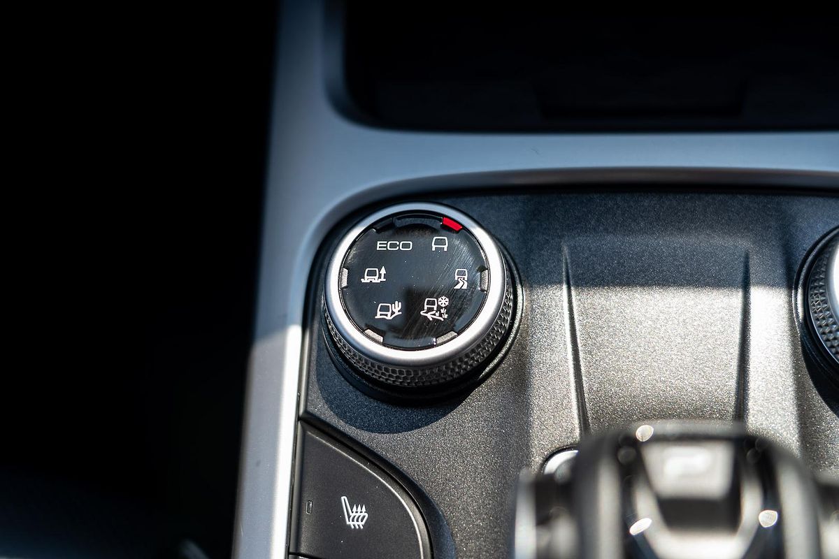 2023 GWM Tank 300 Ultra Hybrid P01