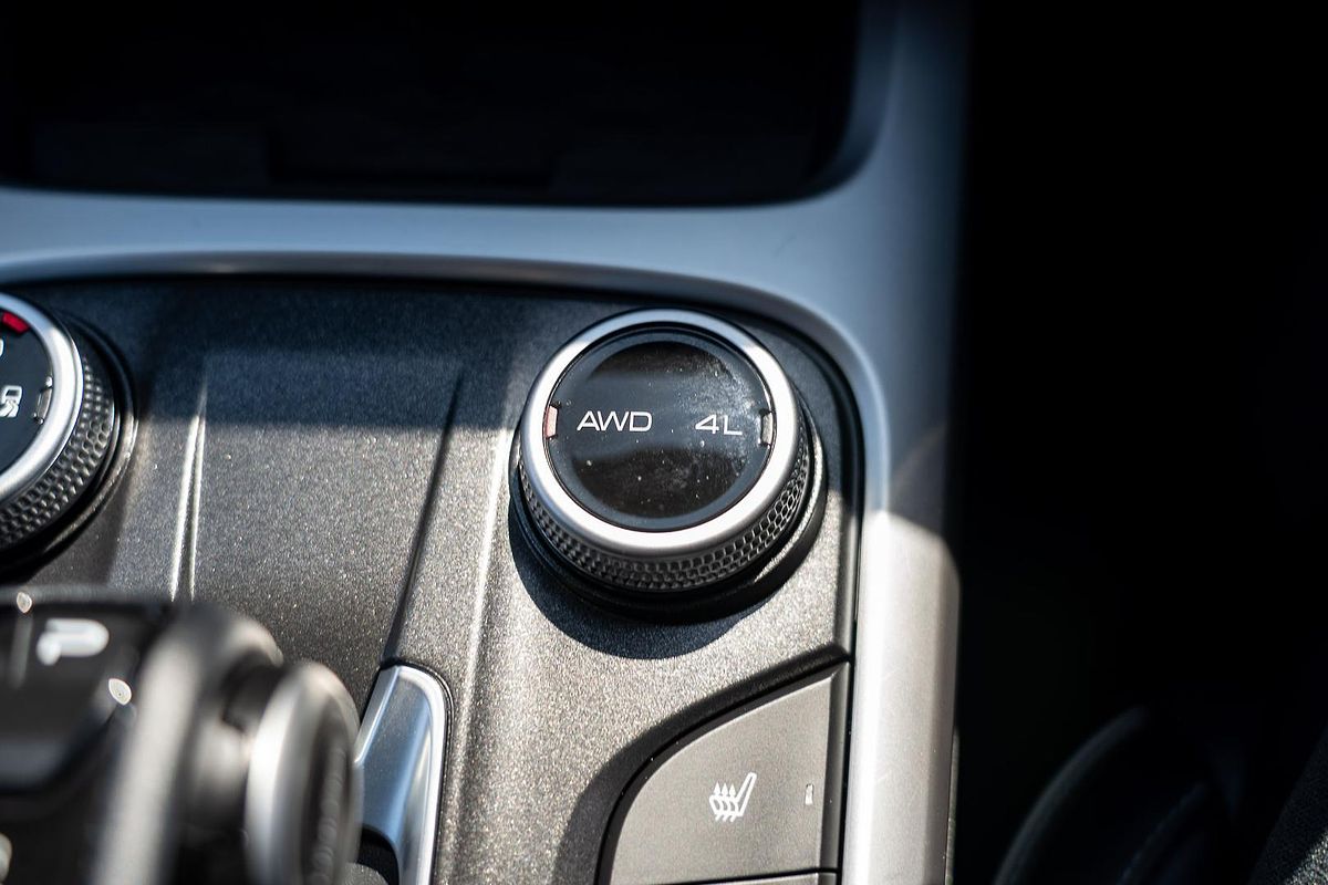 2023 GWM Tank 300 Ultra Hybrid P01