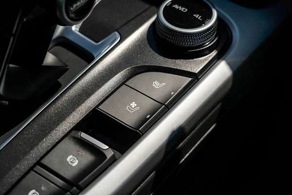 2023 GWM Tank 300 Ultra Hybrid P01