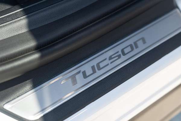 2025 Hyundai Tucson Elite N Line NX4.V4