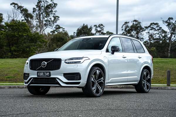 2023 Volvo XC90 Recharge Ultimate T8 Plug-In Hybrid
