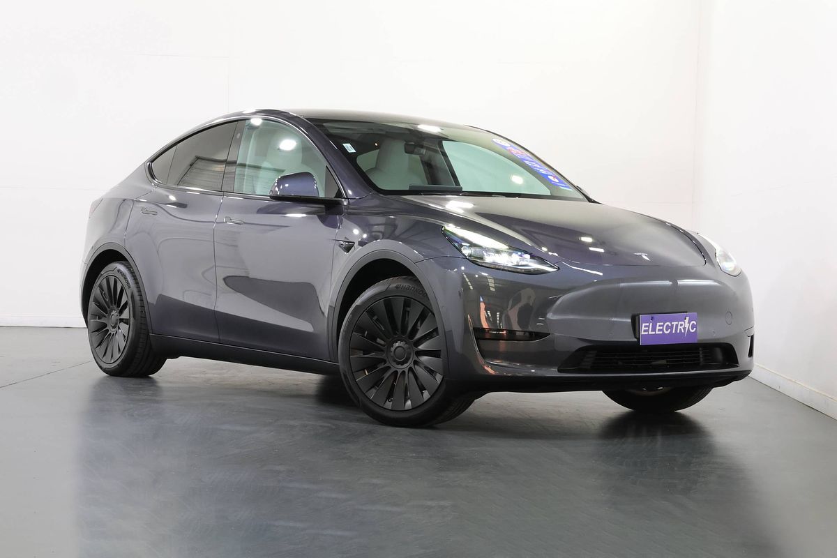 2023 Tesla Model Y Rear-Wheel Drive