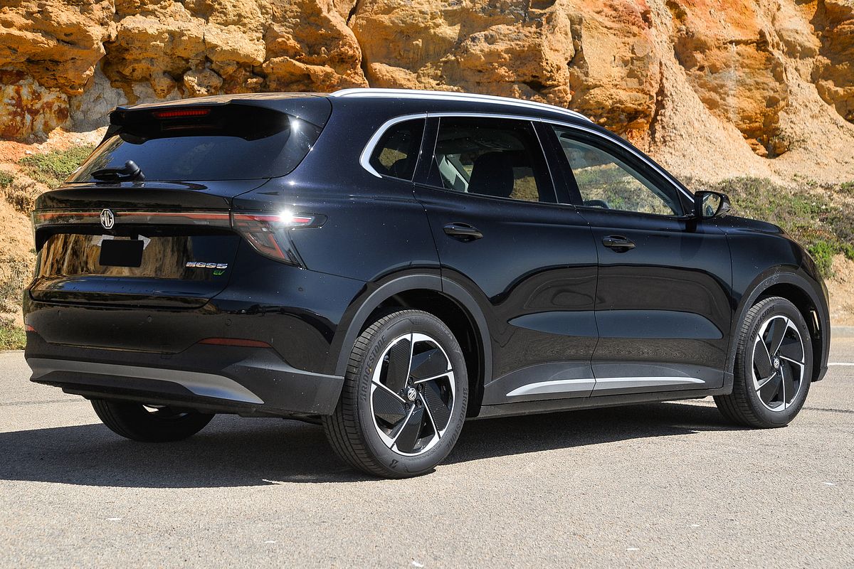 2025 MG MGS5 EV Essence 62 ZS3EM