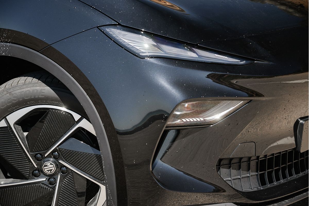 2025 MG MGS5 EV Essence 62 ZS3EM