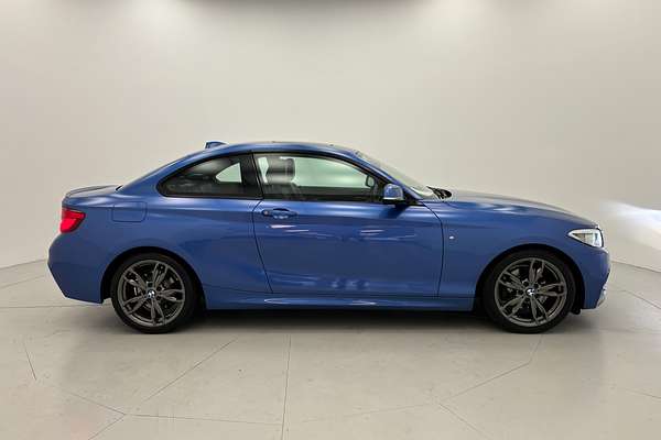 2014 BMW 2 Series 220d Sport Line F22