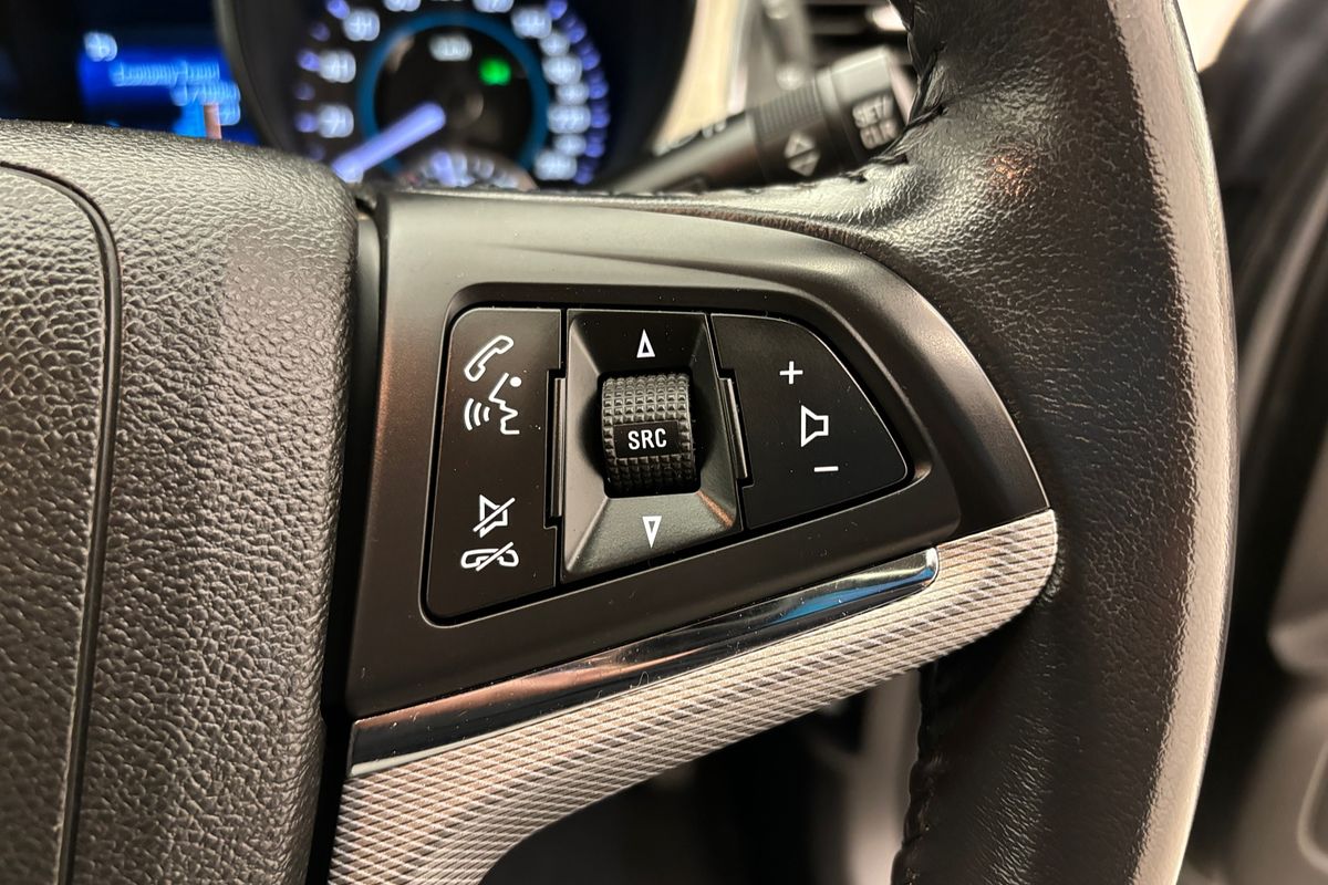 2017 HOLDEN CALAIS V 6 SP AUTOMATIC 4D SEDAN V6