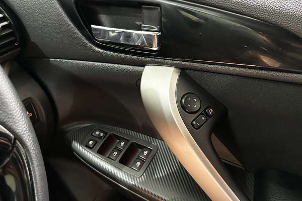2023 Mitsubishi Eclipse Cross LS YB