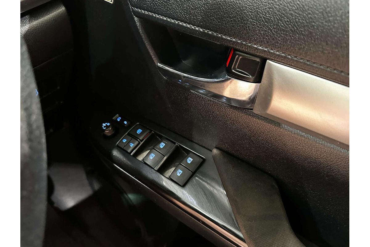 2018 Toyota Hilux SR5 GUN126R 4X4