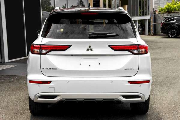2023 Mitsubishi Outlander Exceed Tourer ZM