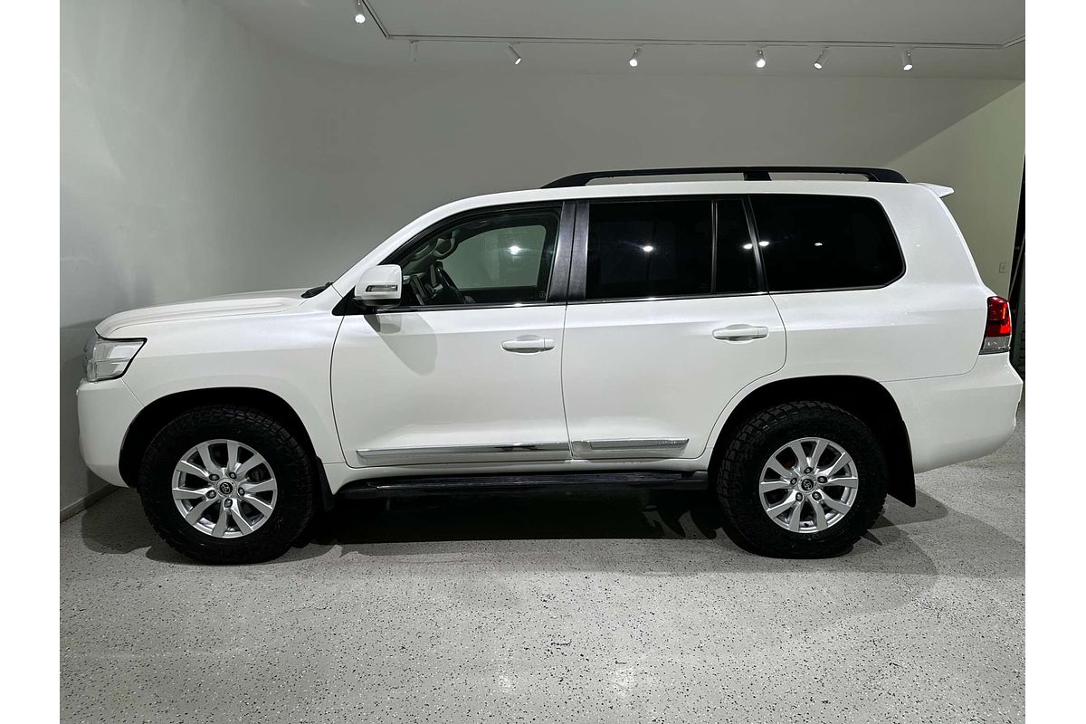 2019 Toyota Landcruiser Sahara VDJ200R