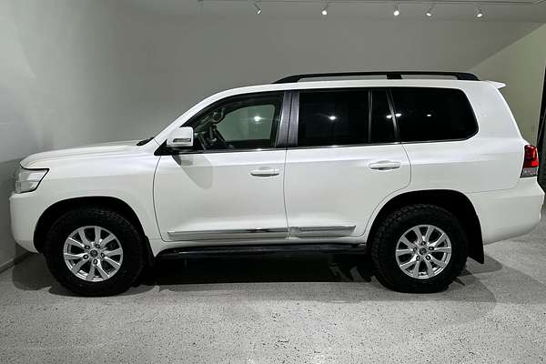 2019 Toyota Landcruiser Sahara VDJ200R