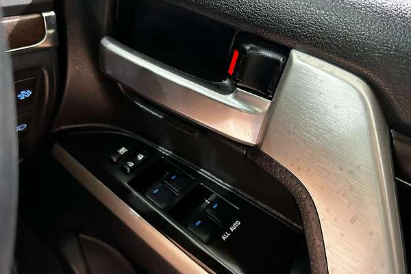 2019 Toyota Landcruiser Sahara VDJ200R