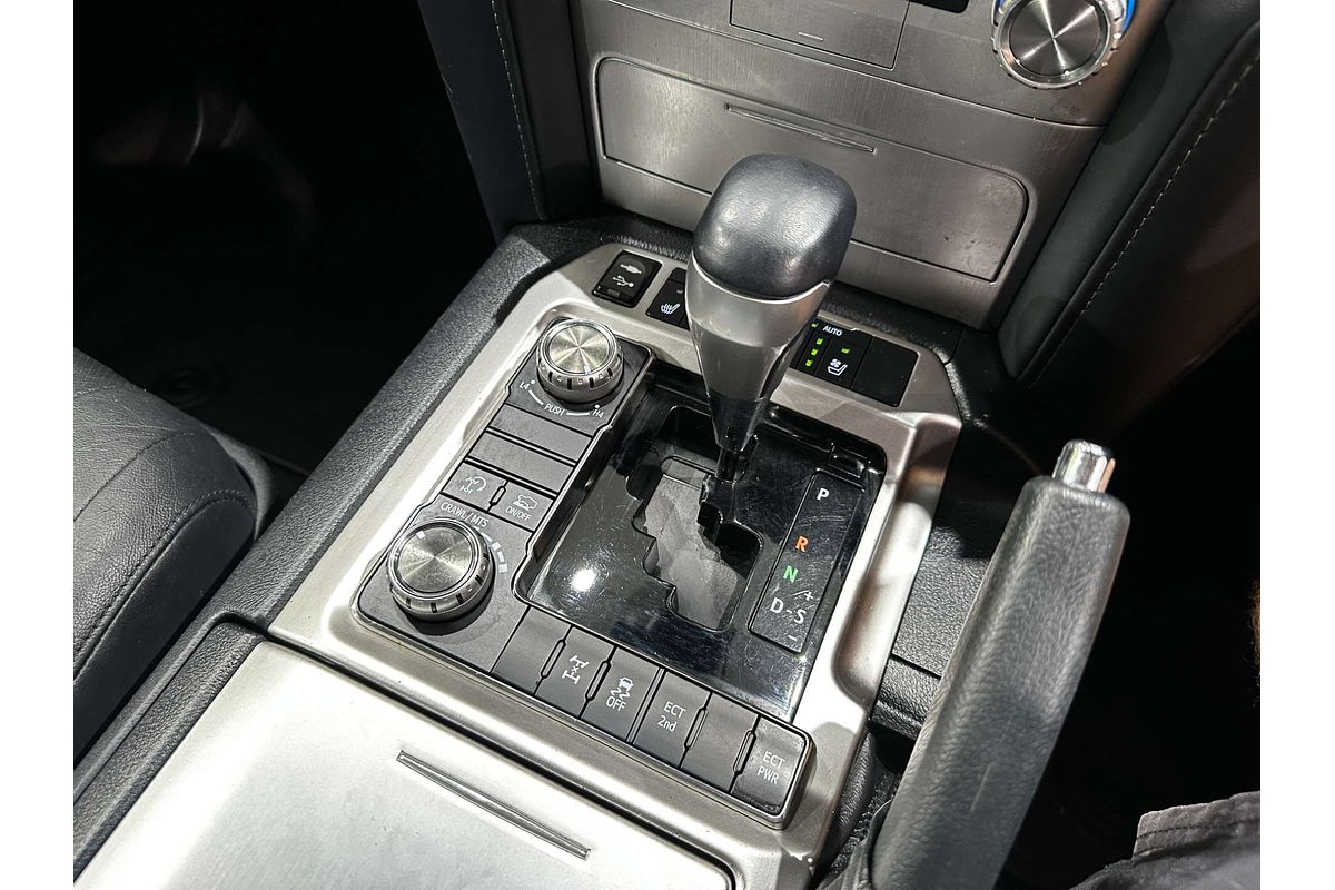 2019 Toyota Landcruiser Sahara VDJ200R