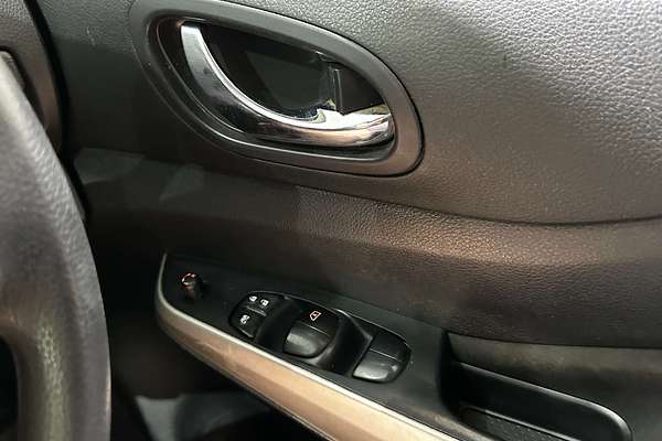 2019 Nissan Navara RX D23 Series 4 4X4