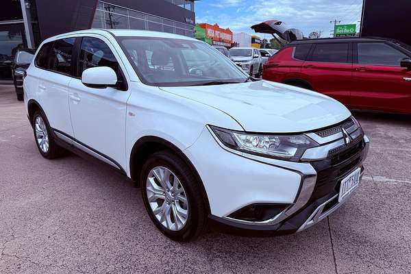 2021 Mitsubishi Outlander ES ZL