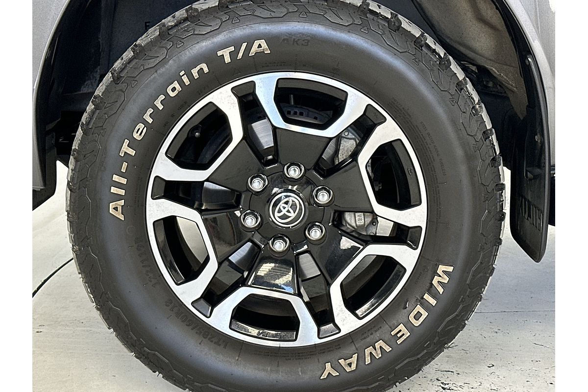 2023 Toyota Hilux SR5 GUN126R 4X4