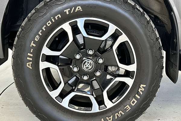 2023 Toyota Hilux SR5 GUN126R 4X4