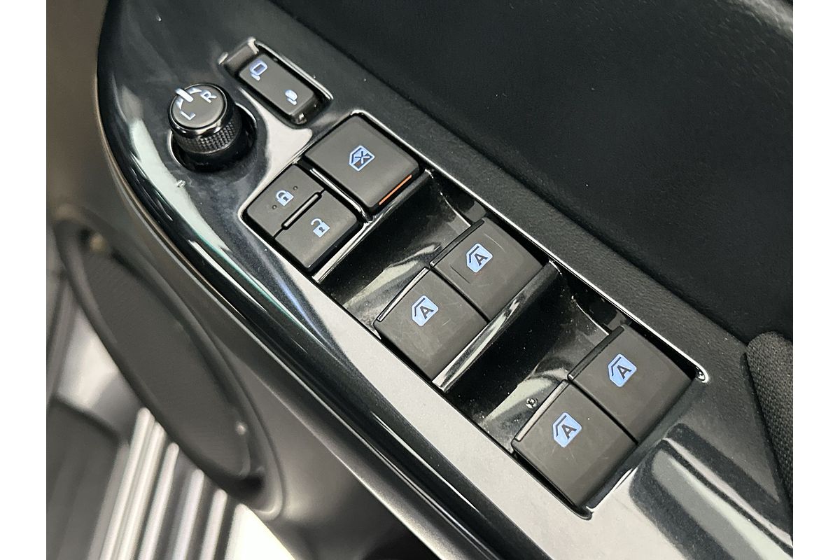 2023 Toyota Hilux SR5 GUN126R 4X4