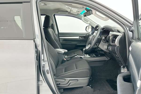 2023 Toyota Hilux SR5 GUN126R 4X4