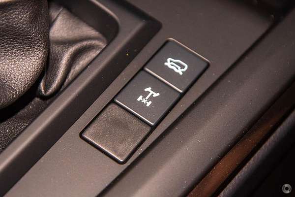 2025 Isuzu D-MAX X-RIDER 4X4