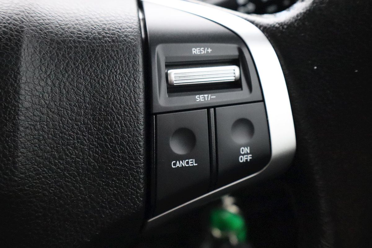 2019 Isuzu D-MAX SX High Ride Rear Wheel Drive