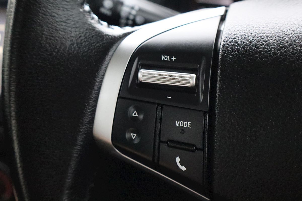 2019 Isuzu D-MAX SX High Ride Rear Wheel Drive