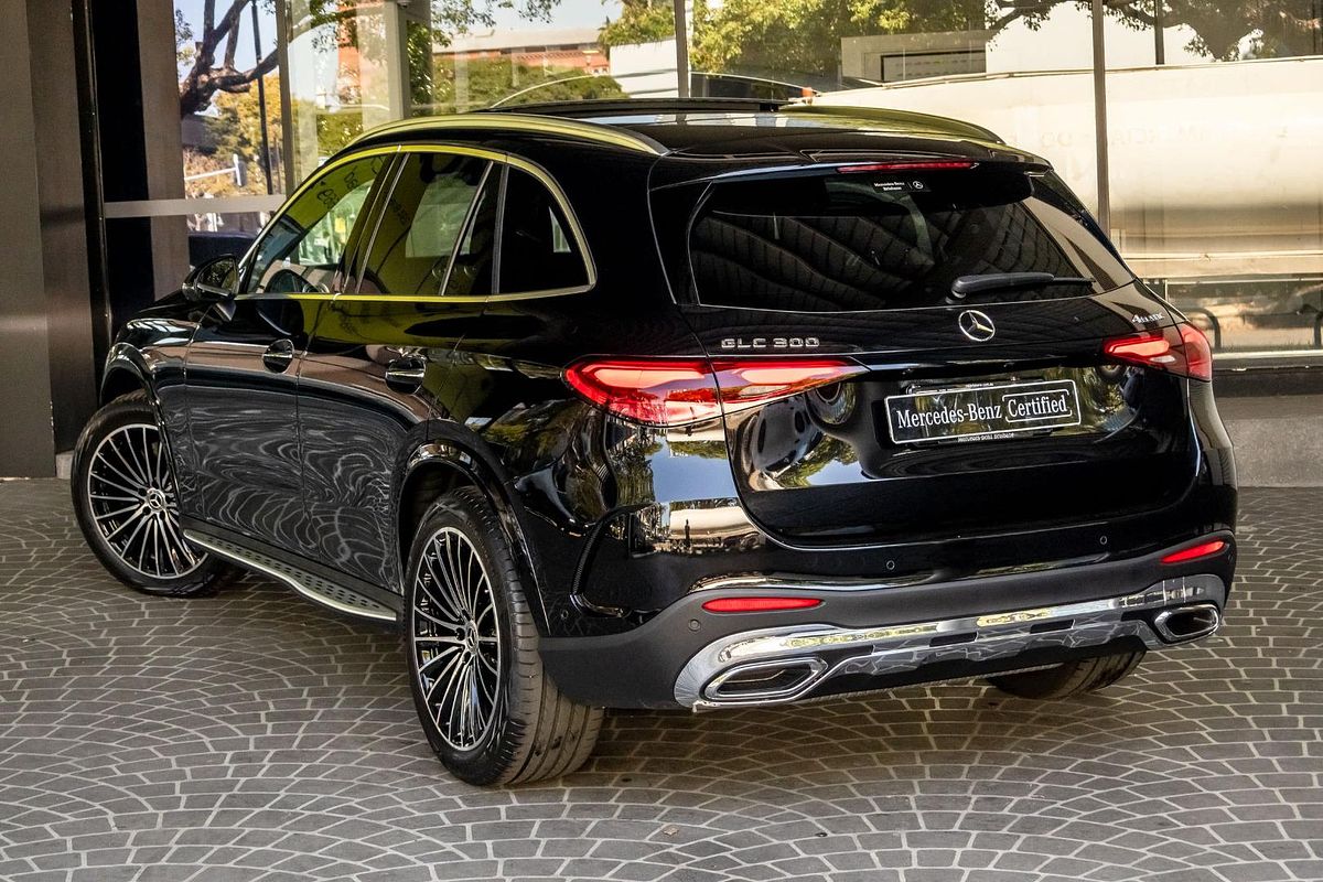 2025 Mercedes-Benz GLC-Class GLC300 X254