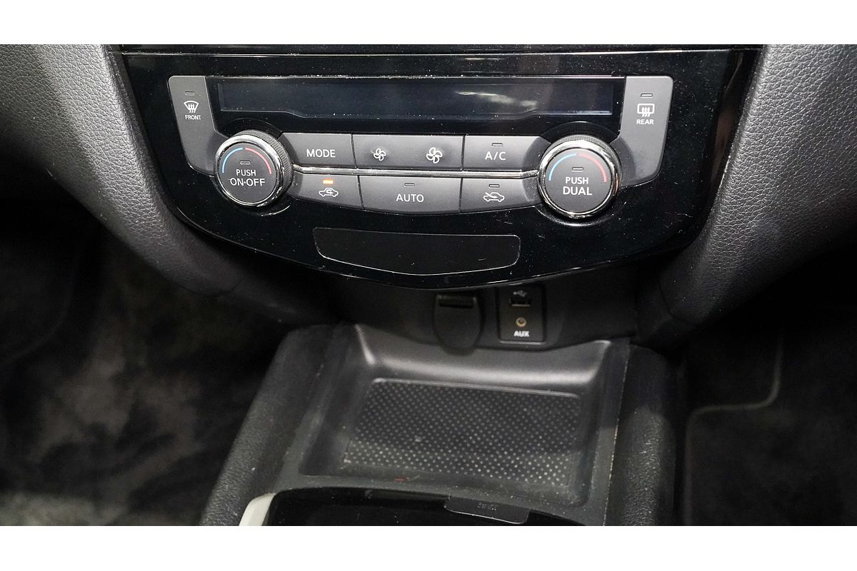 2015 Nissan X-TRAIL ST-L T32