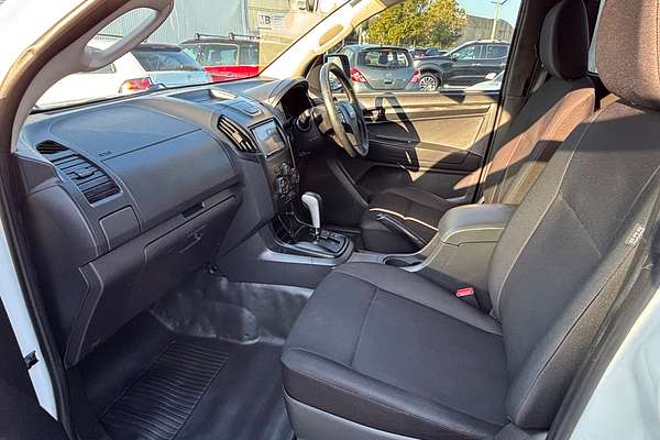 2015 Isuzu D-MAX SX High Ride Rear Wheel Drive