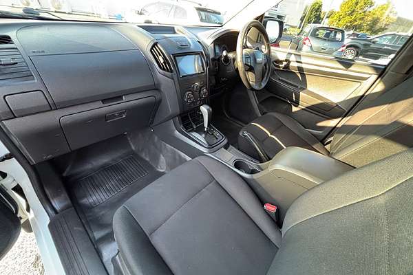 2015 Isuzu D-MAX SX High Ride Rear Wheel Drive