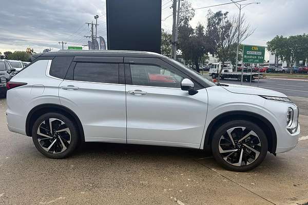 2023 Mitsubishi Outlander Exceed Tourer ZM
