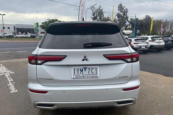 2023 Mitsubishi Outlander Exceed Tourer ZM