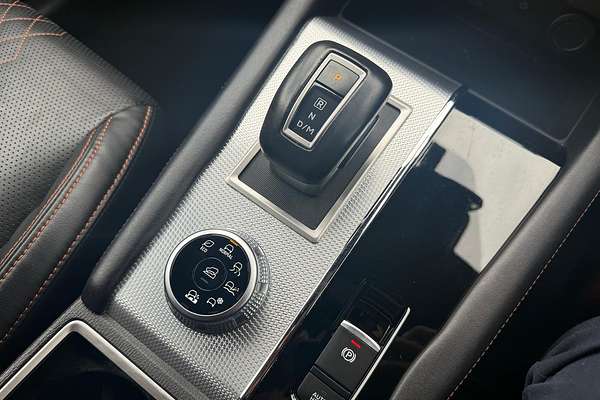 2023 Mitsubishi Outlander Exceed Tourer ZM