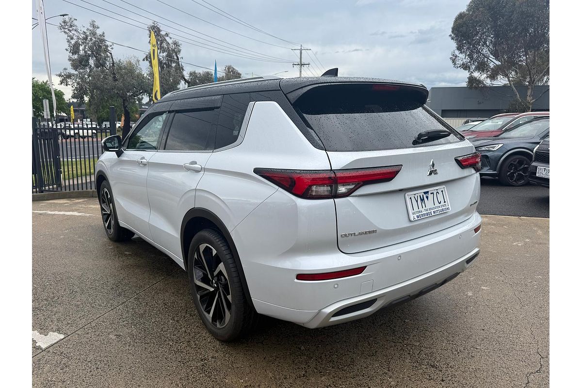 2023 Mitsubishi Outlander Exceed Tourer ZM