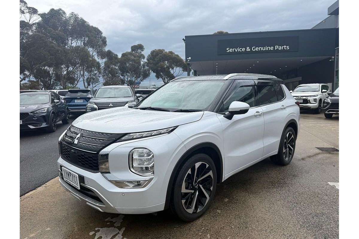 2023 Mitsubishi Outlander Exceed Tourer ZM
