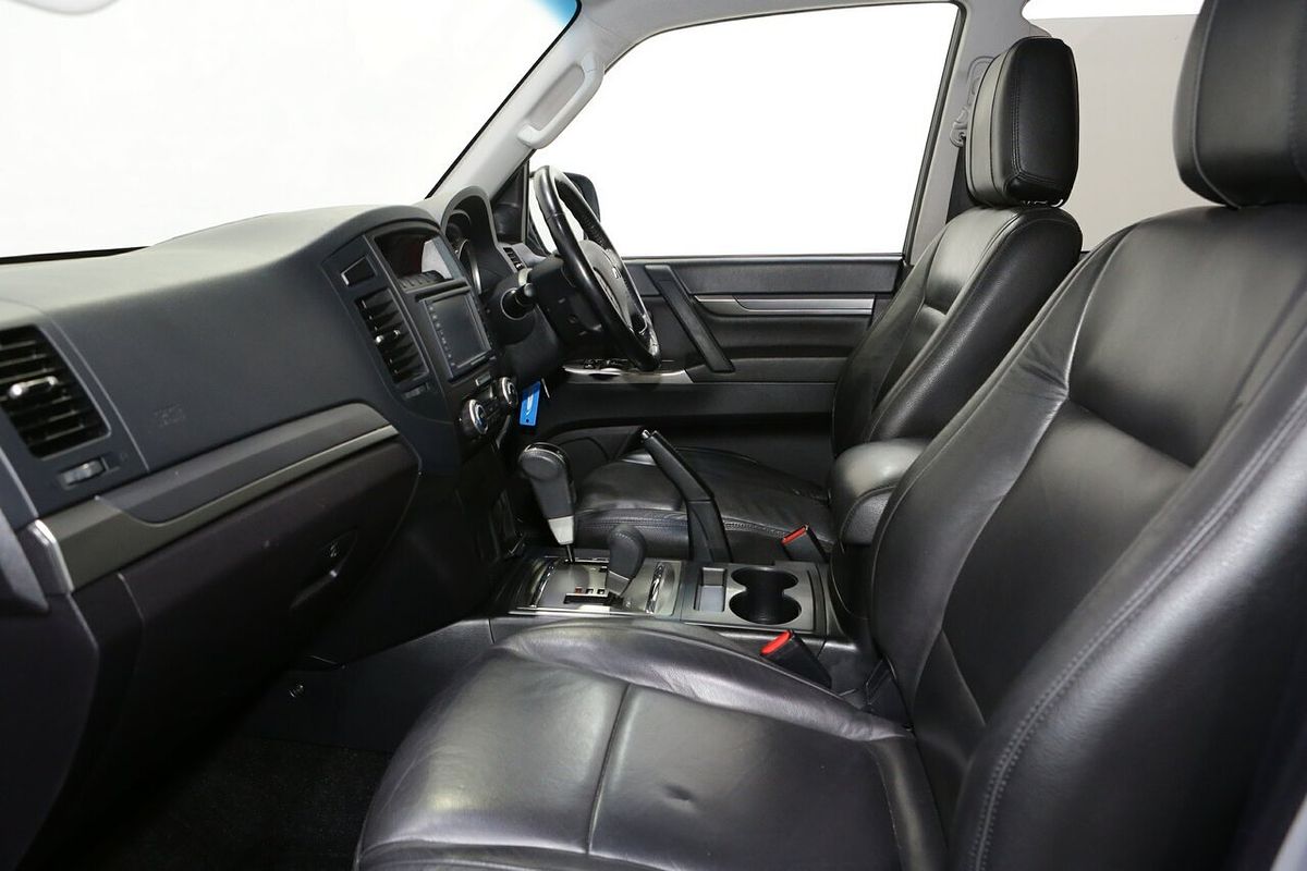 2012 Mitsubishi Pajero Platinum NW
