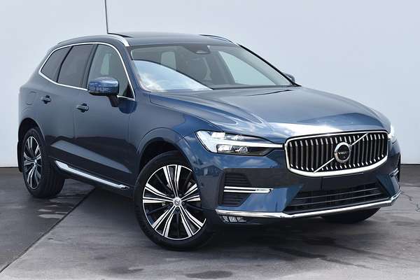 2023 Volvo XC60 Ultimate B5 Bright