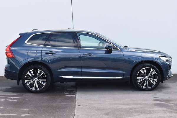 2023 Volvo XC60 Ultimate B5 Bright