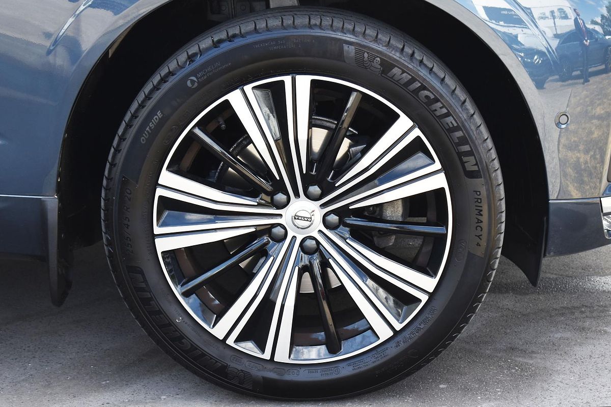 2023 Volvo XC60 Ultimate B5 Bright