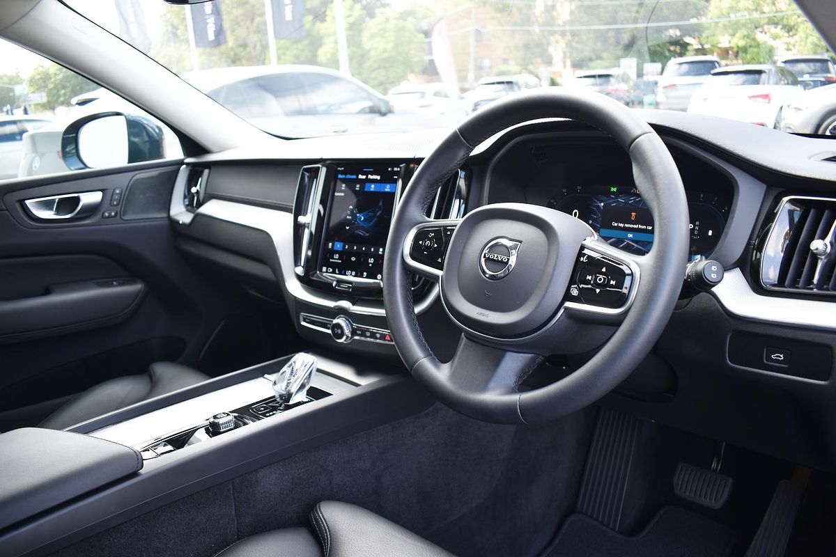 2023 Volvo XC60 Ultimate B5 Bright