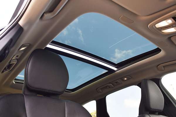 2023 Volvo XC60 Ultimate B5 Bright